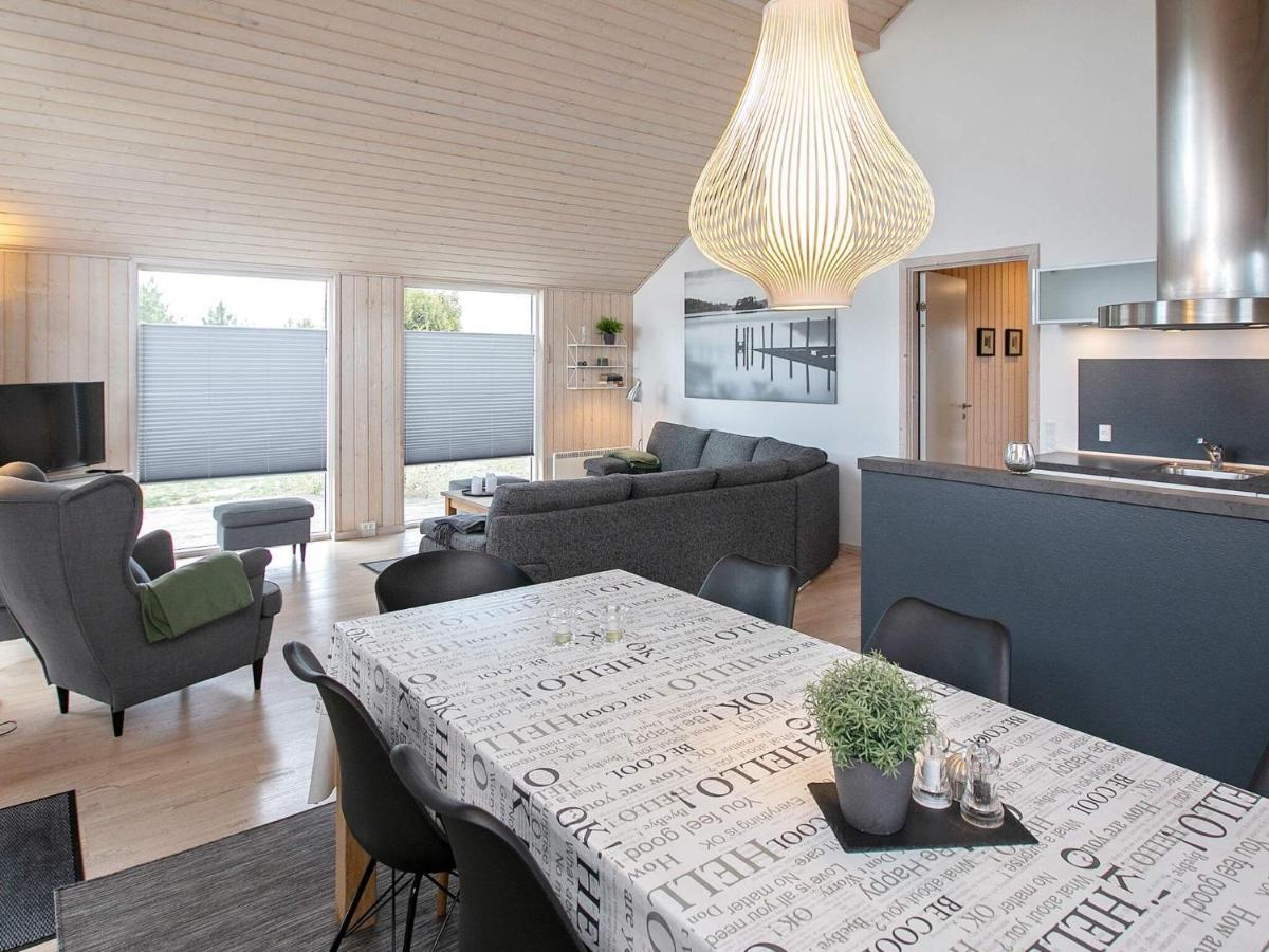 6 Person Holiday Home In V Ggerl Se Bøtø By Buitenkant foto